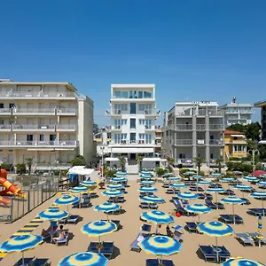 https://hotel-boston-lido-di-jesolo.hotelslidodijesolo.com